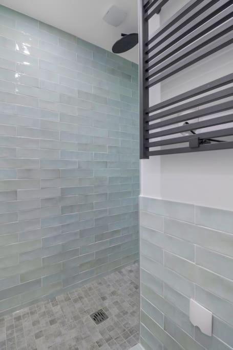 Brand New Flat For 8 People, 3 Bedrooms ปารีส ภายนอก รูปภาพ